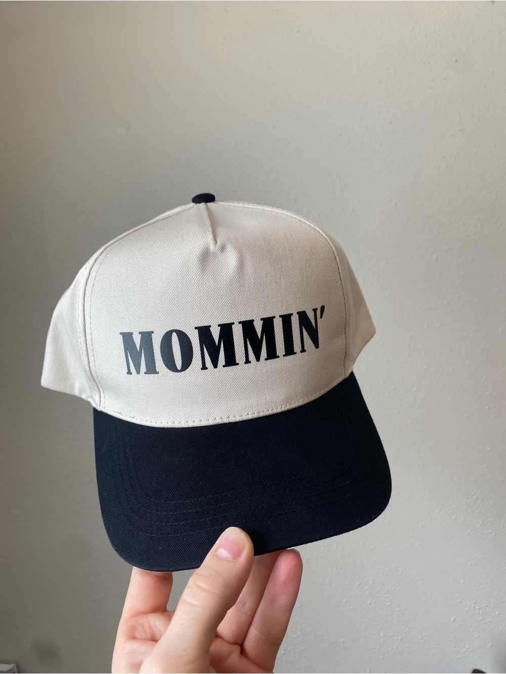 Cream and Black 'MOMMIN' Baseball Cap